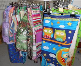 Sticky Beaks Craft Co-Operative Of Avoca - Darwin Holiday 3