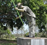 Cane Cutter Memorial - Darwin Holiday