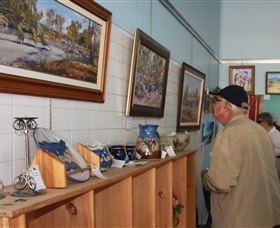 Peak Hill Art Gallery - Darwin Holiday 1