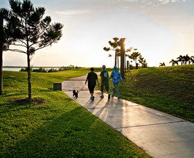 Bluewater Trail Public Art - Darwin Holiday 1