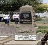 Historical Cemetery Moree - Darwin Holiday