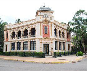 Moree Heritage And Art Deco Guided Walk - Darwin Holiday 4