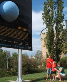 Worlds Largest Virtual Solar System Drive - Darwin Holiday 1