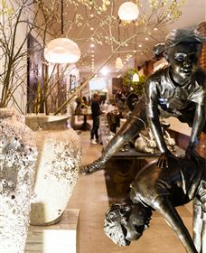 Bromley And Co. - Darwin Holiday 3