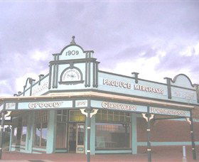 Up-To-Date Store Cultural And Learning Precinct - Darwin Holiday 3