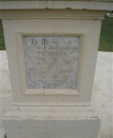 The Coronation Lamp Memorial - Darwin Holiday 2