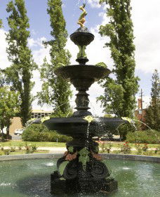 Victory Memorial Gardens - Darwin Holiday 1
