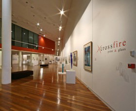Wagga Wagga Art Gallery - Darwin Holiday 1