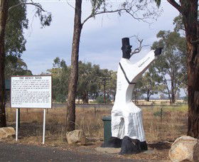 The Henty Man - Darwin Holiday 0