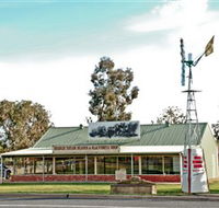 Headlie Taylor Header and Blacksmiths Shop - Darwin Holiday