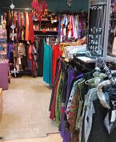 Earth Spirit Natures Clothing And Giftware - Darwin Holiday 1