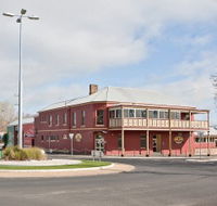 Kellys Rugby Hotel and Bottle Shop - Darwin Holiday