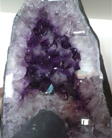 Beechworth Stoneage Gems - Darwin Holiday 0