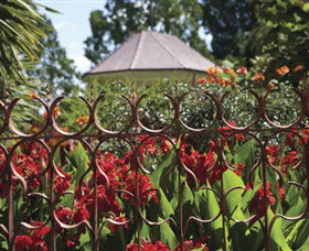 Albury Botanic Gardens - Darwin Holiday 6