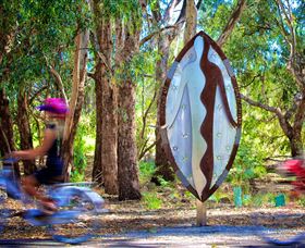 Wagirra Trail And Yindyamarra Sculpture Walk - Darwin Holiday 0
