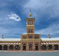 Albury Railway Station - Darwin Holiday