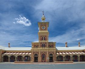 Albury Railway Station - Darwin Holiday 0