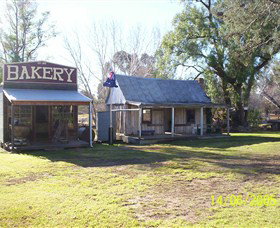 Woolpack Inn Museum - Darwin Holiday 2