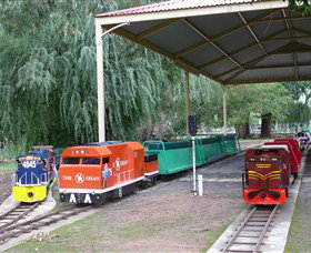 Holbrook Miniature Railway - Darwin Holiday 1