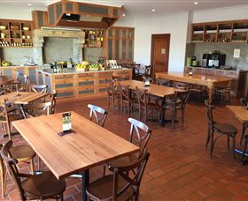 Beechworth Honey Discovery - Darwin Holiday 5