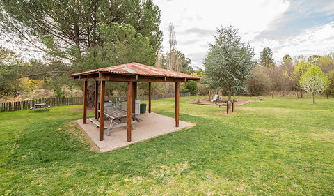 Bill Lyle Reserve Picnic Area - Darwin Holiday 0