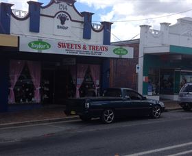 Taylors Sweets And Treats - Darwin Holiday 0