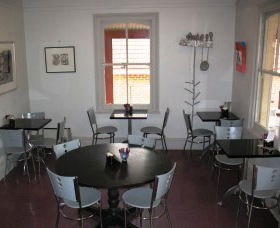 Ben Roberts Cafe And Gallery - Darwin Holiday 1