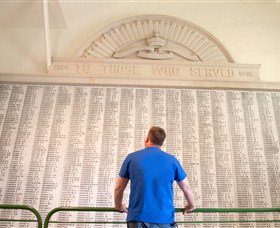 Rocky Hill War Memorial And Museum - Darwin Holiday 1