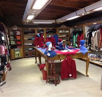Australian Alpaca Barn - Pokolbin - Darwin Holiday
