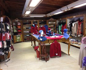 Australian Alpaca Barn - Pokolbin - Darwin Holiday 0