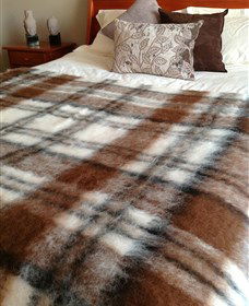 Australian Alpaca Barn - Pokolbin - Darwin Holiday 4