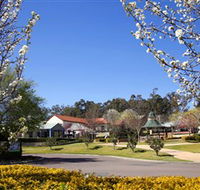 Hunter Valley Gardens Shopping Village - Darwin Holiday