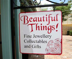 Hunter Valley Gardens Shopping Village - Darwin Holiday 6