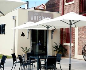 Gatakers Building - Darwin Holiday 0