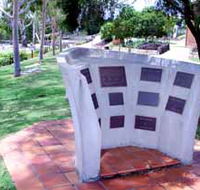 Walkers Ship Memorial - Darwin Holiday