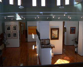 Yarram Courthouse Gallery Inc - Darwin Holiday 1