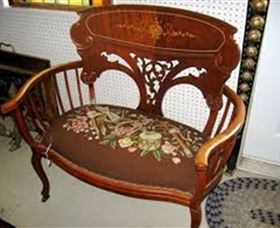 Dungog Fine Arts And Antiques - Darwin Holiday 1