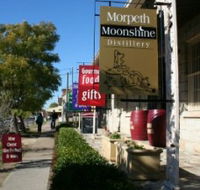 Morpeth Wine Cellars and Moonshine Distillery - Darwin Holiday