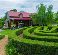 Amazement Farm and Fun Park / Cafe and Farmstay Accommodation - Darwin Holiday