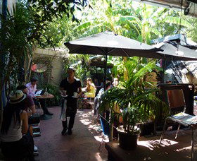 Sappho Books, Cafe And Wine Bar - Darwin Holiday 1