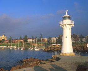 Historic Lighthouse Wollongong - Darwin Holiday 0