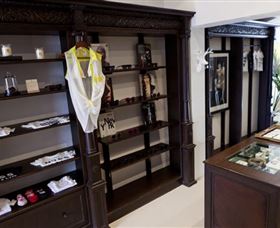 IV COLLECTIVE - Darwin Holiday 3