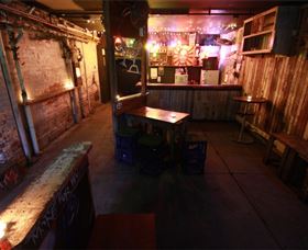 Newcastle West NSW Darwin Holiday