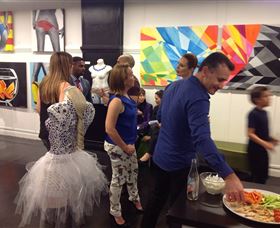 Bondi Art Lounge - Darwin Holiday 6