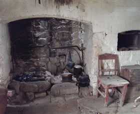 The Early Settlers Hut - Darwin Holiday 3