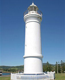 Kiama Lighthouse - Darwin Holiday 0