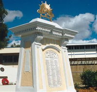 Beenleigh War Memorial - Darwin Holiday