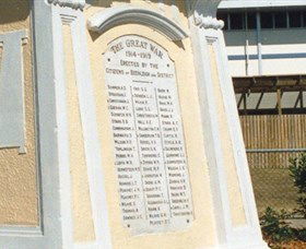 Beenleigh War Memorial - Darwin Holiday 2