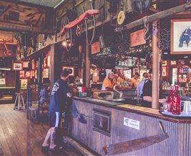 The Pub With No Beer - Darwin Holiday 4