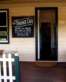 The Famous Tinonee Cafe And Gift Shop - Darwin Holiday 3